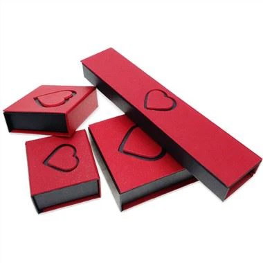 Modes papīra rotaslietu kastīte